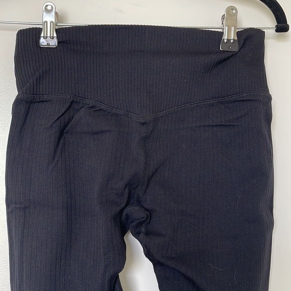 BARE ATHLETICS BARESCULPT RIBBED SEAMLESS SPORTS BRA & LEGGINGS SET ONYX BLACK - Picture 7 of 11